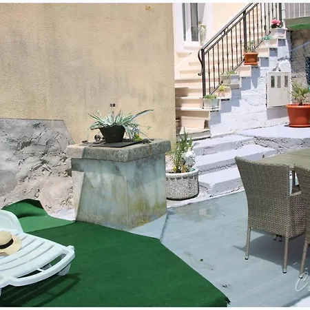 Apartment Calista Primosten